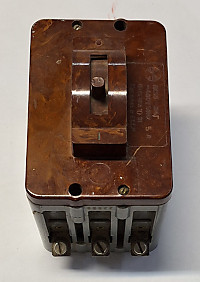 Автомат 3ф 5А/6А~500V 50Hz АК50-3МГ