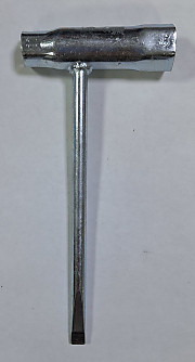 Ключ свечной 11*16