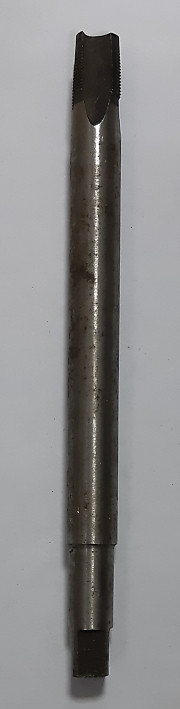 Метчик М-18*1 длинный