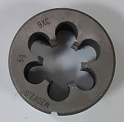 Плашка М-20*2