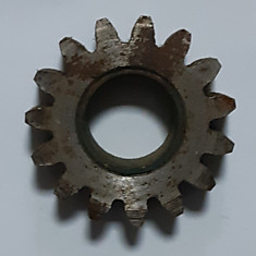 Шестерня мото Урал задней передачи /паразитки/