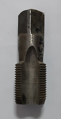 Метчик Тр 1 1/8"